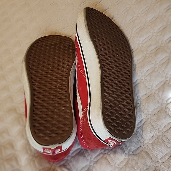 Vans - Picture 6 of 8